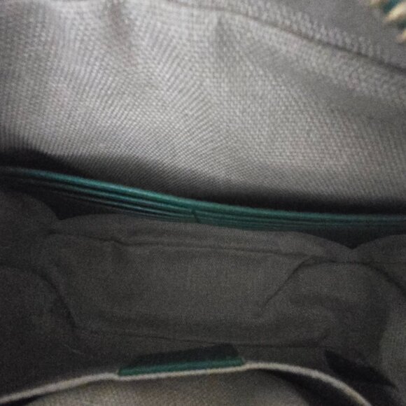 Gucci GG Canvas Bree Messenger Green - Picture 7 of 13